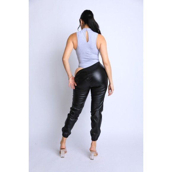 Women's Sleeveless Half Turtleneck Gray Color Lightweight Bodysuit Size S, M & L - Picture 11 of 11